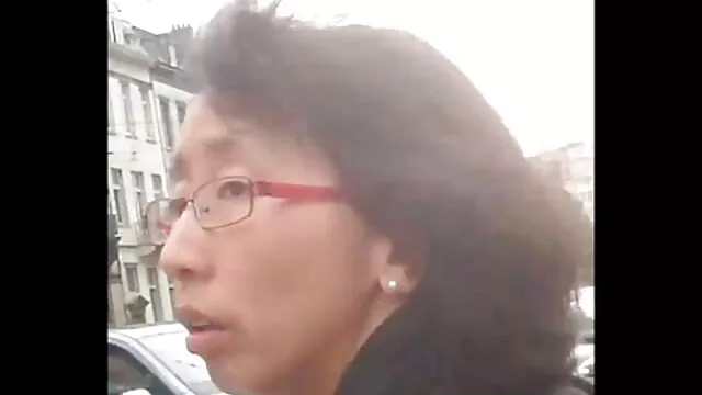 MILF Cutie sex mit alten geilen frauen Tirrza Liebäugelt Ihre Muschi