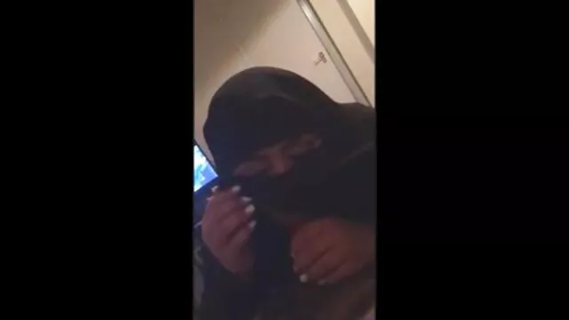 Dunkle Männer lieben wilde anal sex mit alten weibern ficken