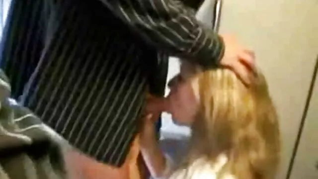 Gezähmt Teens alte weiber in strapsen Rosa pussy gestreckt