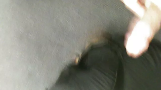 Rauchen Fetisch stud genießt ein solo Schwanz Schlaganfall Sitzung alte geile weiber mit dicken titten